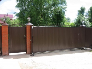 Дистанционное управление с откатными воротами - пример 8 фото в Деденево